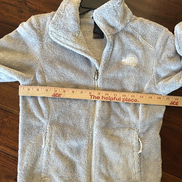 The north Face | Women's grey Osito fleece jacket - Picture 13 of 15